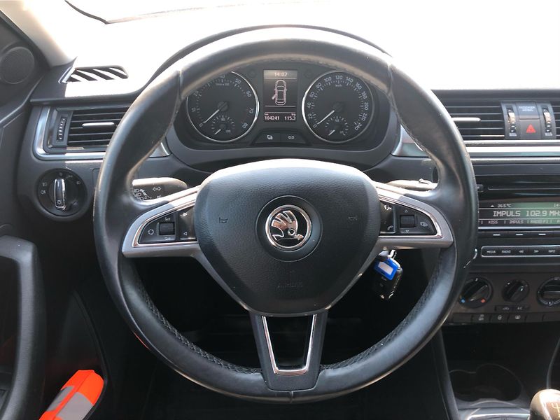 Škoda Rapid 1.2 TSi 63kW AMBITION FRESH - fotka 17 z 27
