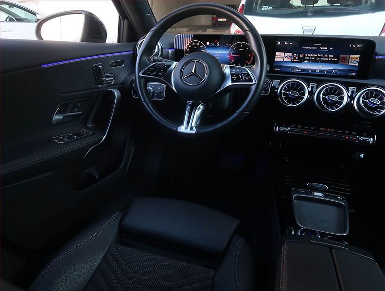 Mercedes-Benz Třídy A (2024) A 200 d - fotka 7 z 17