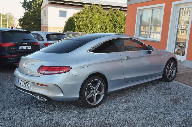 Mercedes-Benz Třídy C (2016) C 250d 4Matic AMG ČR Burmester - fotka 6 z 41