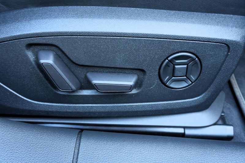 Audi A7 55 TFSI e, Quattro, Tažné, B&O - fotka 42 z 42