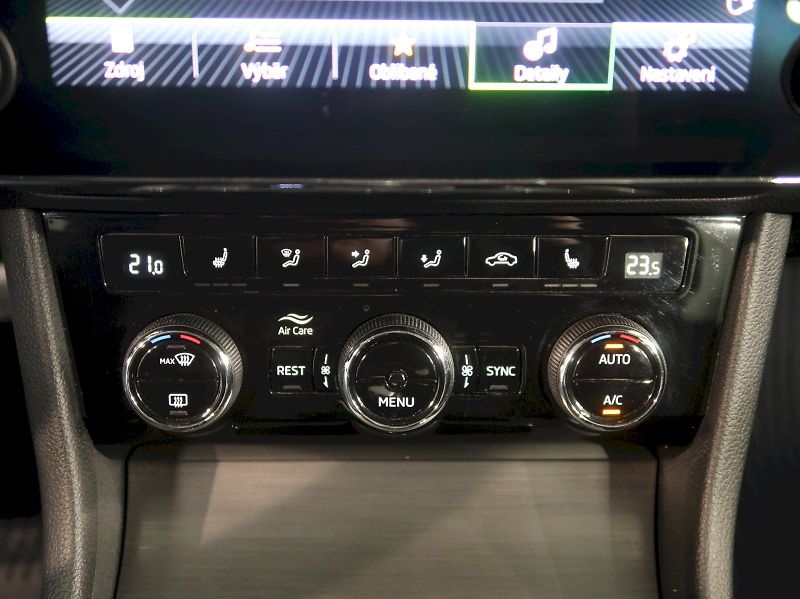 Škoda Superb (2021) STYLE 1.5TSI 110KW DSG - fotka 29 z 37