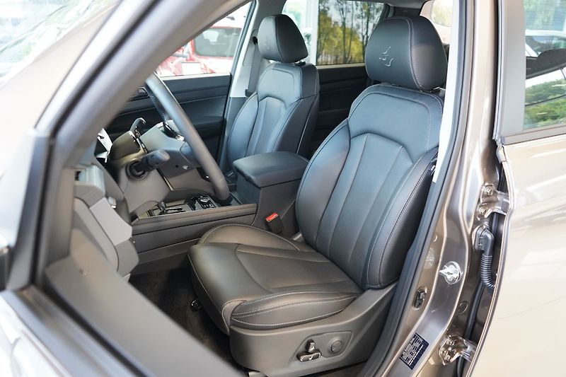 Ostatní (2026) PREMIUM 2.2 Diesel E-XDI 72220 - fotka 9 z 15