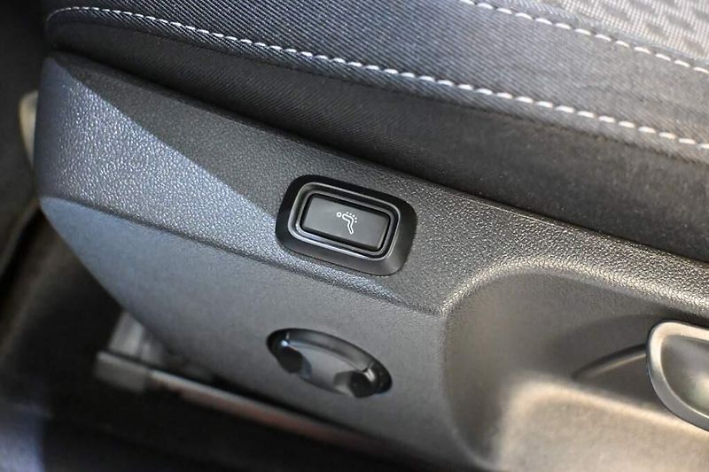 Škoda Octavia (2021) 2.0 FIRST EDITION LED Tažné Ma - fotka 26 z 33