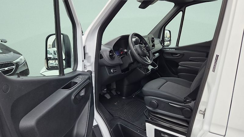 Mercedes-Benz Sprinter 317 CDI/XL - fotka 9 z 23