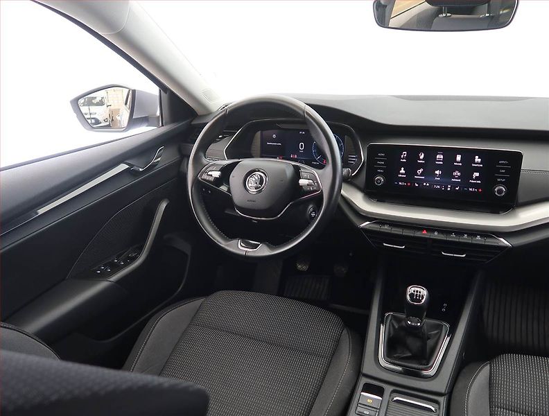 Škoda Octavia (2023) Ambition 2.0 TDI - fotka 7 z 25