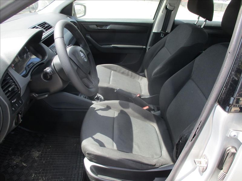 Škoda Fabia 1,4 TDi 66kw Klima bez koroze - fotka 7 z 24