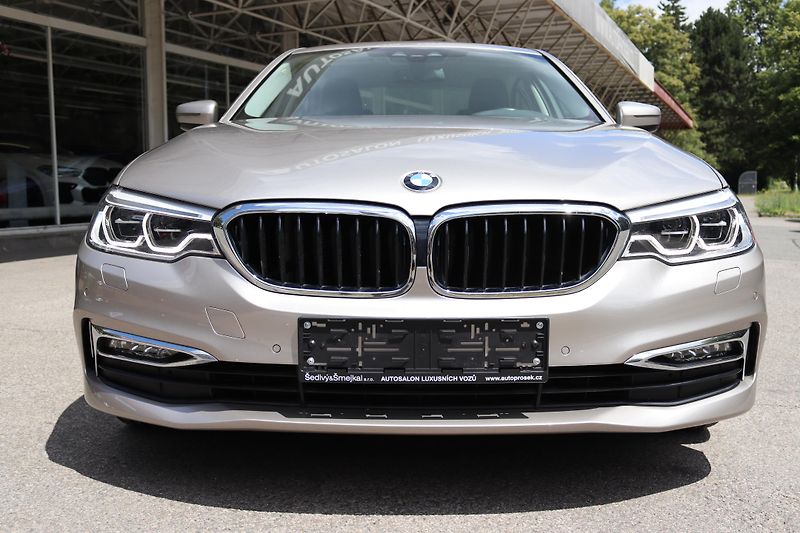 BMW Řada 5 520D XDRIVE SPORT LINE G30  - fotka 3 z 50