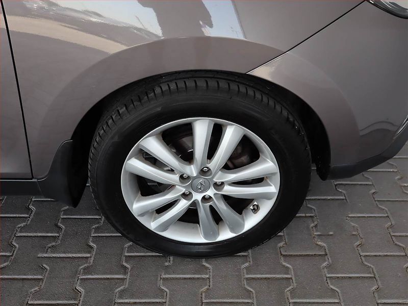 Hyundai ix35 (2013) 2.0 CRDi, 4X4, Automat - fotka 15 z 19