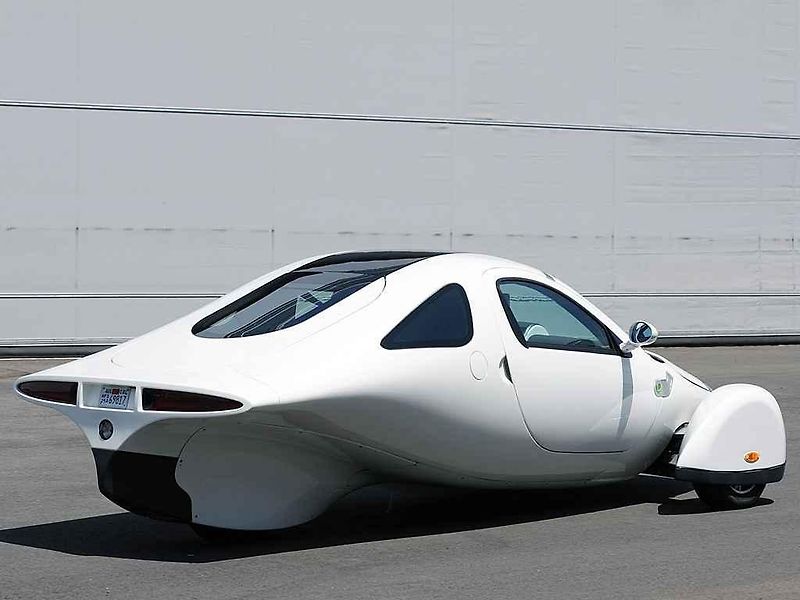 Studie upraveného designu elektromobilu Aptera 2e.