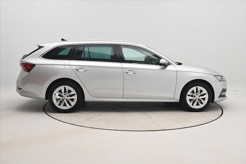 Škoda Octavia 2,0 TDI 110kW DSG Style Záruka - fotka 4 z 30