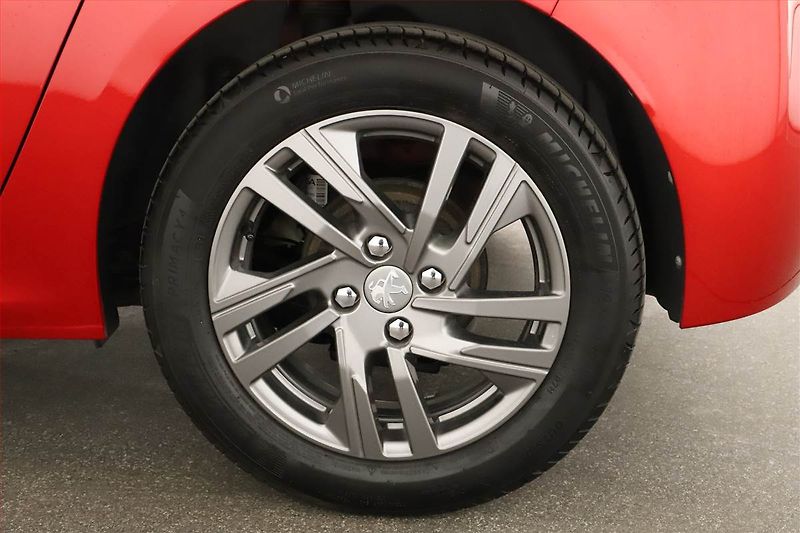 Peugeot 208 (2023) 1.2 PureTech, ČR,1.maj - fotka 13 z 13
