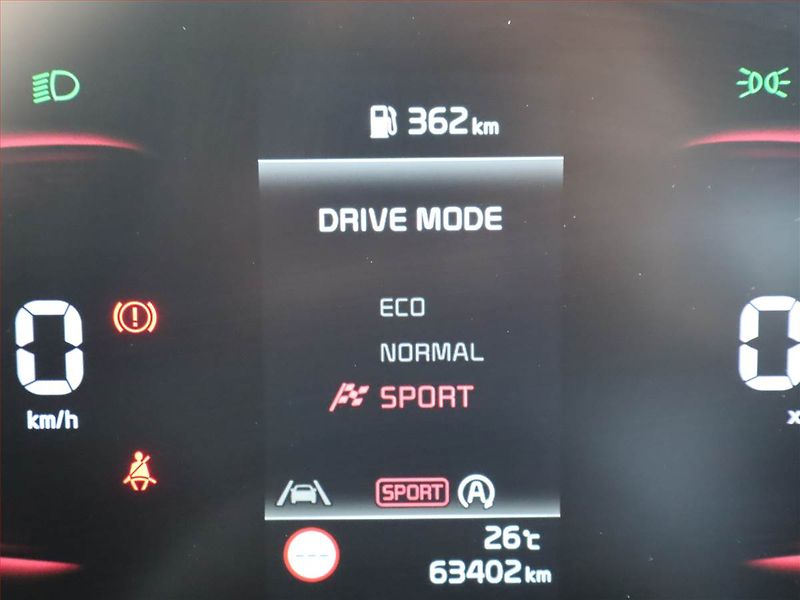 Kia Sportage (2022) 1.6 T-GDI - fotka 18 z 21