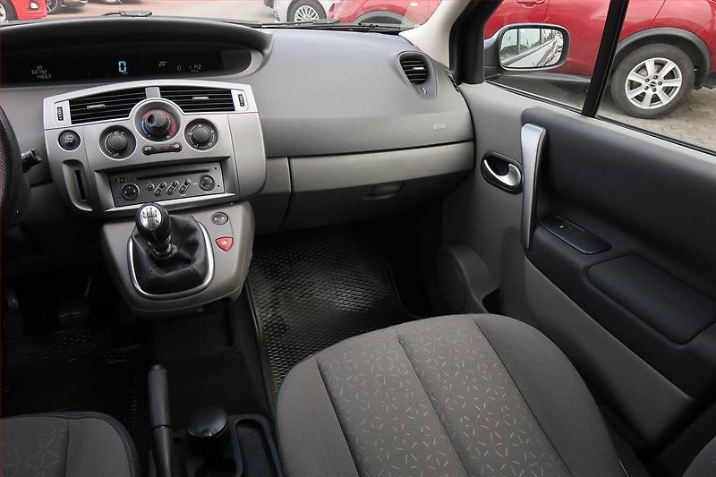 Renault Scénic (2009) 1.4 16V, ČR,1.maj, po STK - fotka 8 z 14