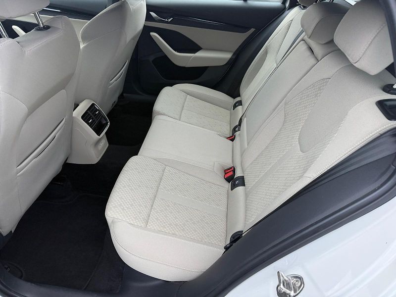 Škoda Octavia (2023) STYLE 2.0TDI 110kW TAŽNÉ CZ - fotka 8 z 11