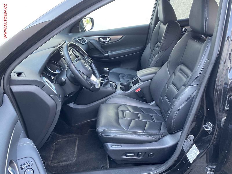 Nissan Qashqai (2020) 1.3TCe, 2.maj,ČR, Klima - fotka 9 z 18
