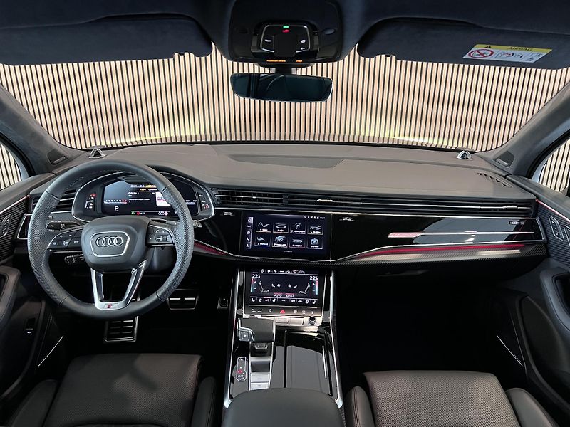 Audi SQ7 Ceramic Exclusive B&O FullSpec - fotka 20 z 33
