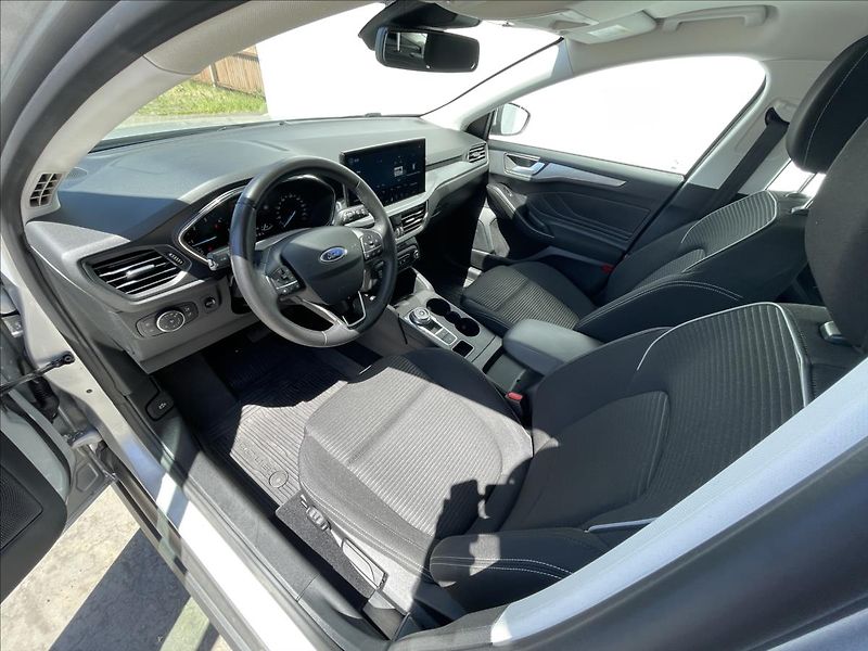 Ford Focus 1,5 Ecoblue AT8 Titanium - fotka 5 z 23