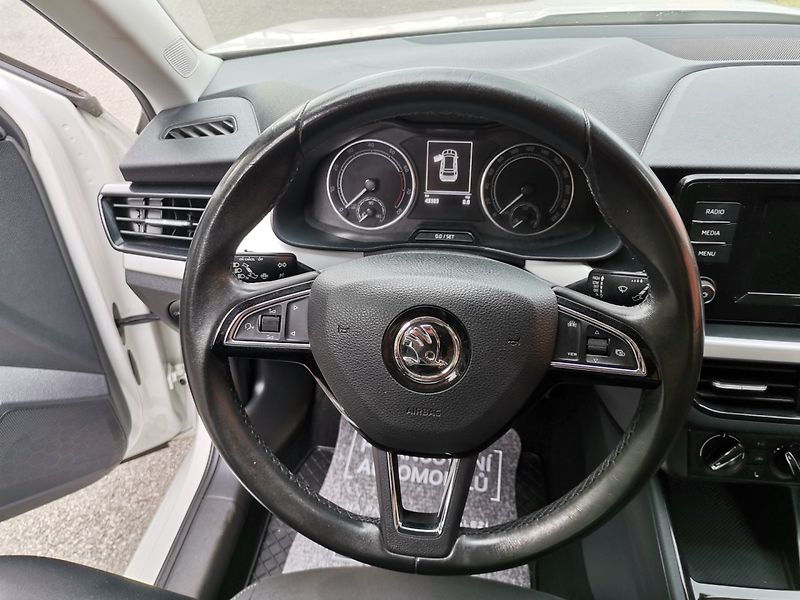 Škoda Kamiq (2020) 1.0TSi 85kw ACC PDC Winter - fotka 12 z 27