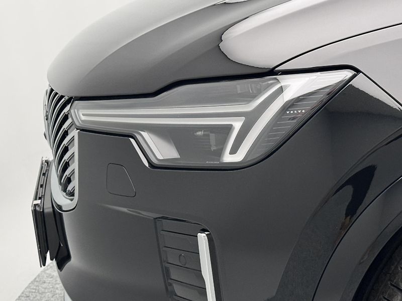 Volvo XC90 (2026) B5 AWD AUT BRIGHT ULTRA 7 míst - fotka 24 z 26