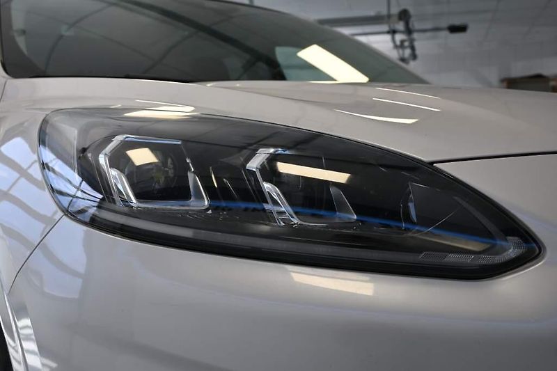 Ford Kuga (2021) 2.5 VIGNALE VIRTUAL LED ACC BO - fotka 41 z 48