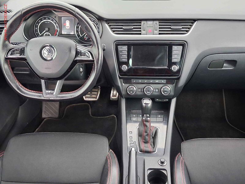 Škoda Octavia (2016) 2.0 TDi, RS Challange, DSG - fotka 8 z 24