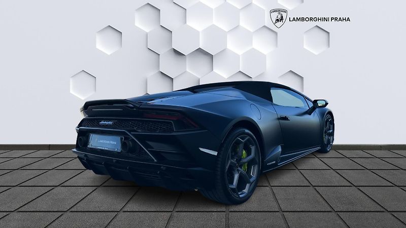 Lamborghini Huracán (2023) EVO Spyder MY23 - fotka 3 z 14