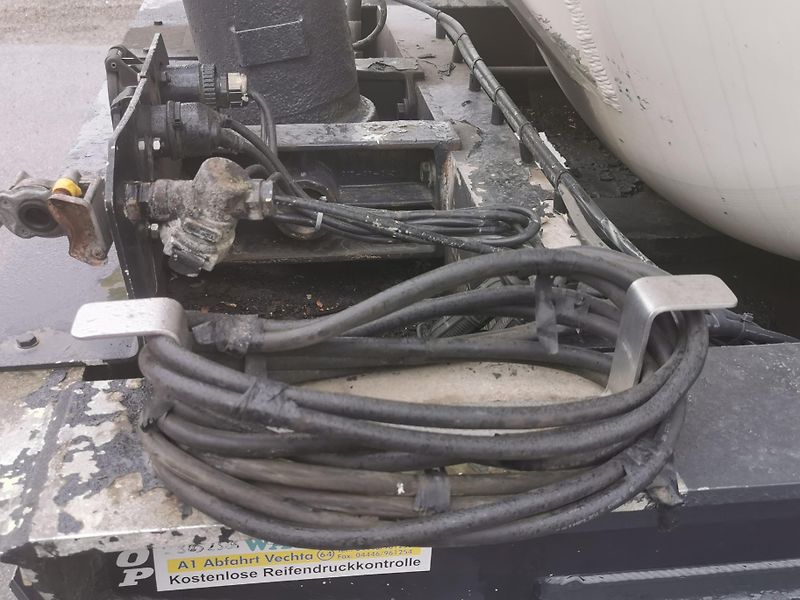 Feldbinder KIP 63m3 silo - fotka 8 z 17