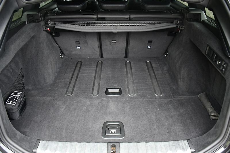 BMW Řada 3 320d xDrive M-SPORT   - fotka 56 z 64