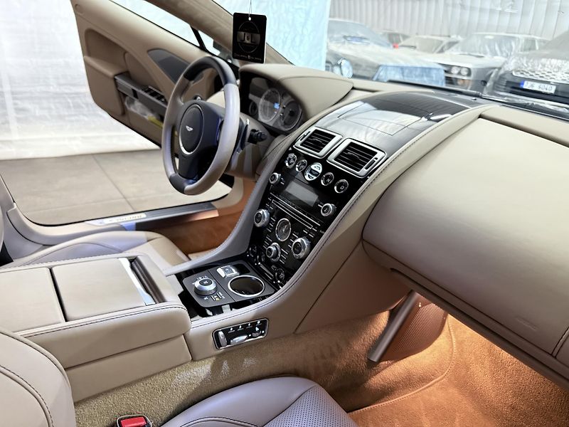Aston Martin Rapide (2016) S 6.0 560PS,AT-8ST,SERVIS - fotka 24 z 72