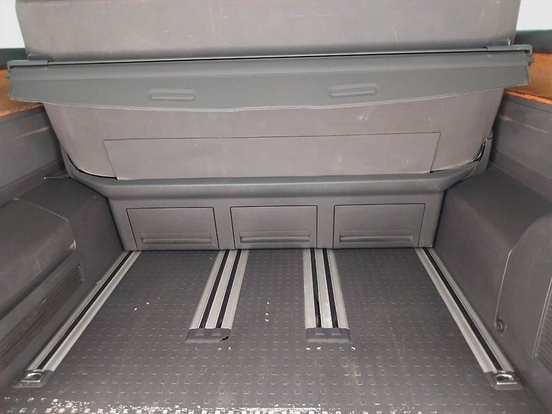 Volkswagen Multivan (2006) 2.5 TDI - fotka 14 z 19