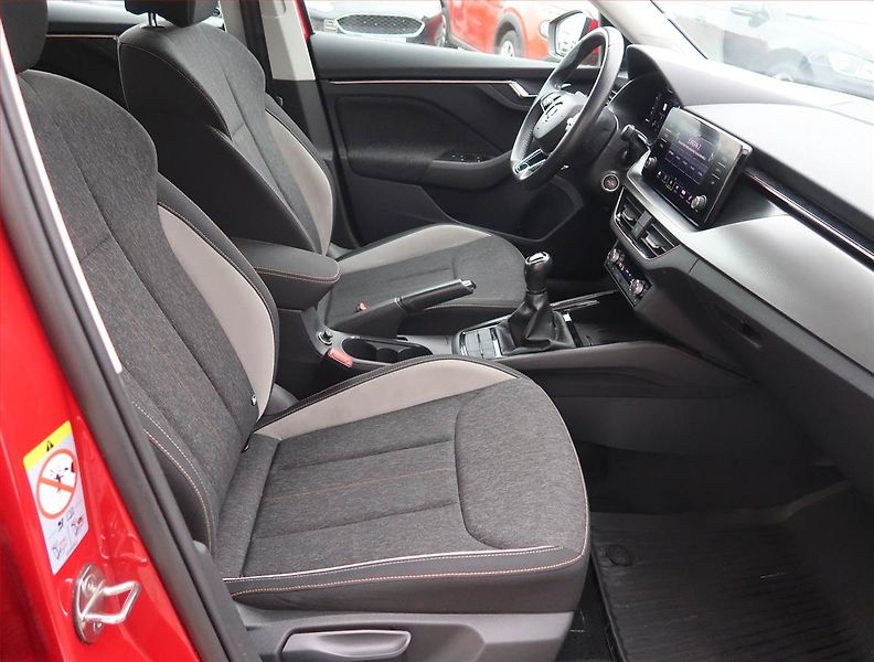 Škoda Kamiq (2020) 1.0 TSI, Tempomat - fotka 9 z 14