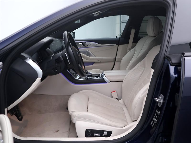BMW Řada 8 3,0 840i 245kW Gran Coupe DPH - fotka 12 z 49
