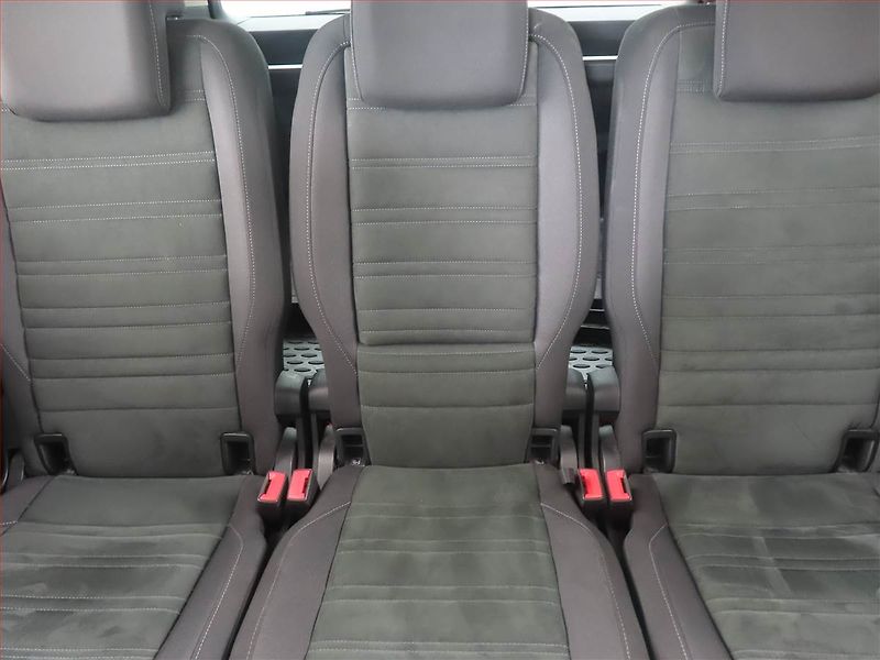 Volkswagen Touran (2016) Highline 2.0 TDI, Serv.kniha - fotka 10 z 16