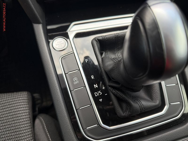 Volkswagen Arteon (2020) 2.0 TDi, ČR, DSG, LED, navi - fotka 18 z 20