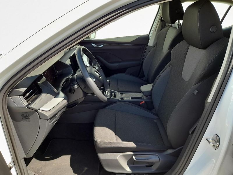 Škoda Octavia Selection 1.5 TSI 110kW 6MP - fotka 16 z 20