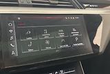 Audi SQ8 e-tron quattro Tažné Pano 360k - náhled 17