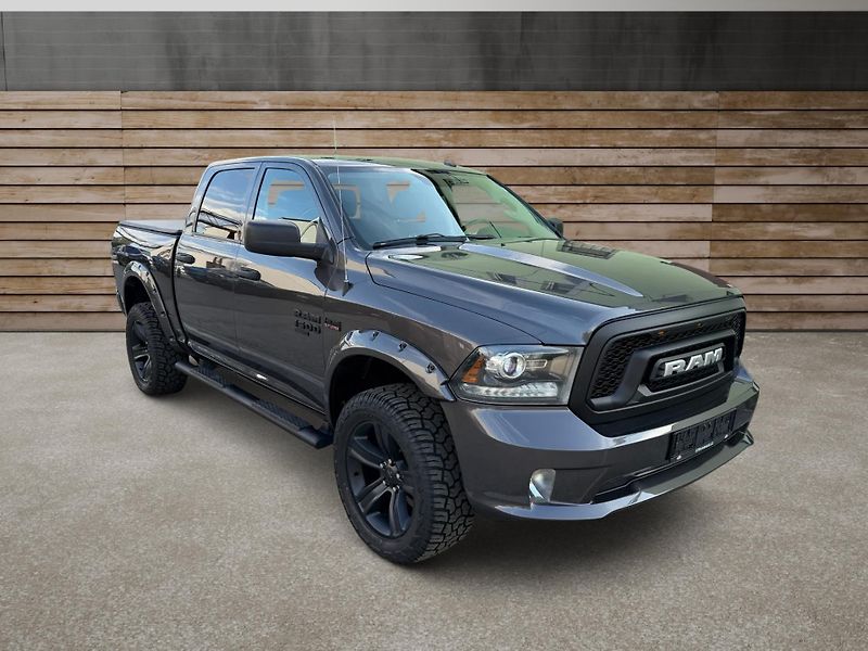 Dodge RAM (2022) +HEMI+CLASSIC+OFFROAD PAKET+ - fotka 1 z 19
