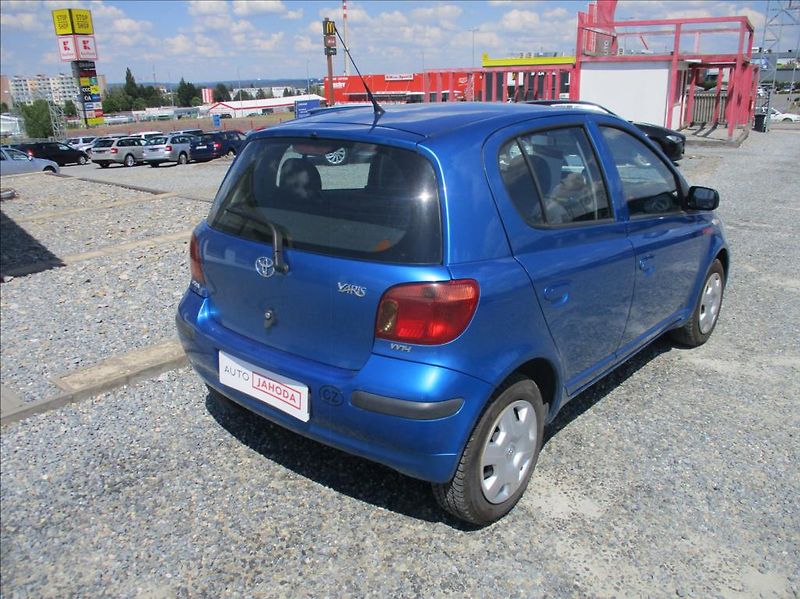 Toyota Yaris 1,0 VVTi, Automat, CZ - fotka 8 z 30