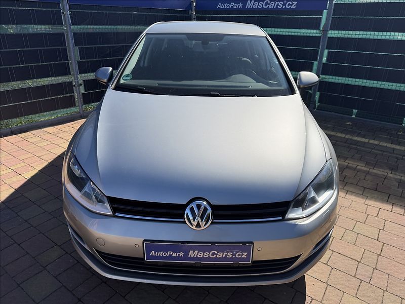 Volkswagen Golf VII 1.2 TSI Comfortline - fotka 2 z 13