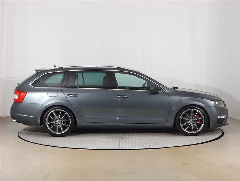 Škoda Octavia (2016) 2.0 TDI, Kůže, Navi, Bi-Xenony - fotka 6 z 27