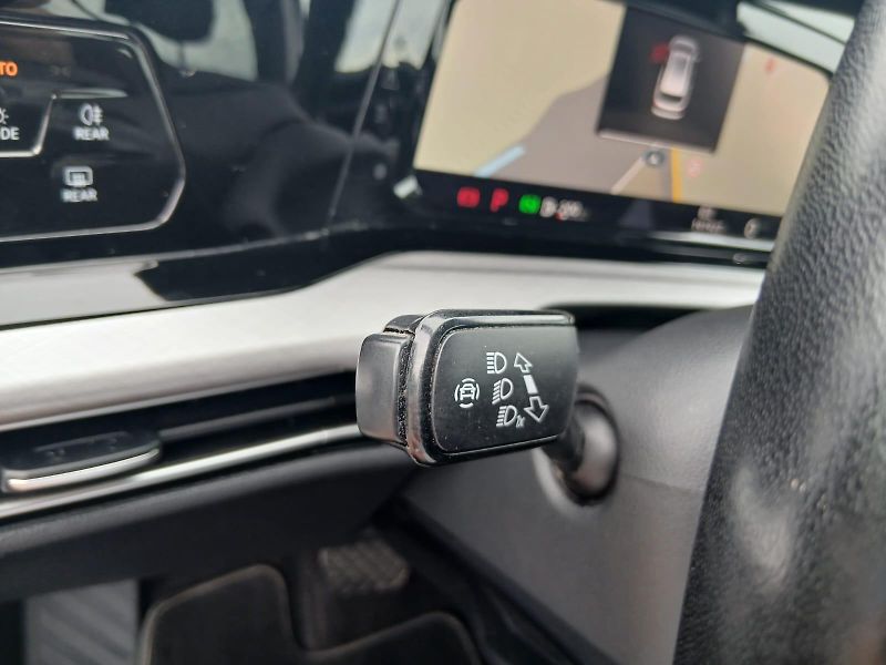 Volkswagen Golf 8, 2.0tdi, automat, ALU 17