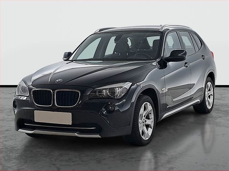 BMW X1 (2010) xDrive20d, 4X4, ČR,1.maj - fotka 2 z 15