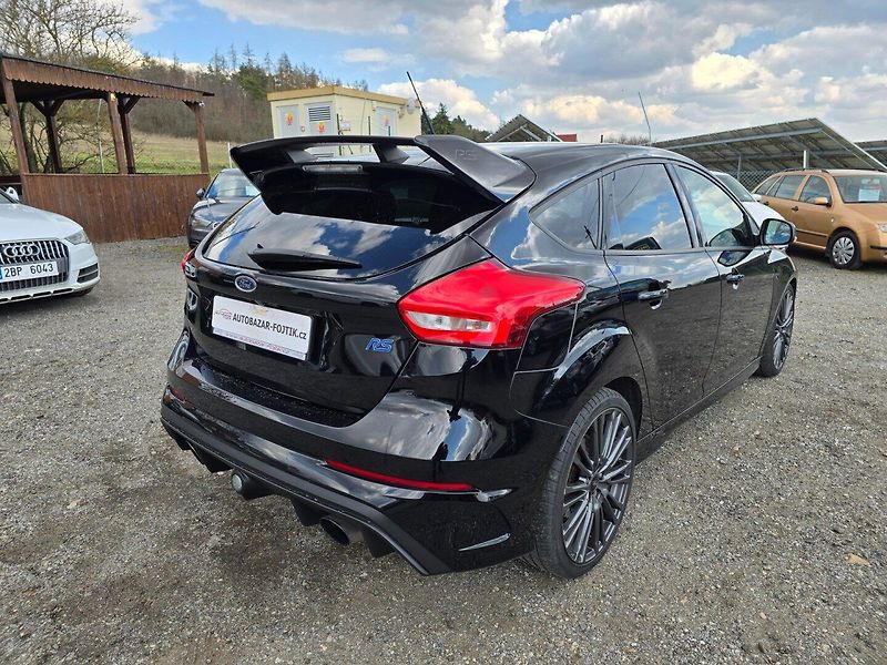 Ford Focus (2017) RS 2.3 EcoBoost 250KW AWD - fotka 7 z 22