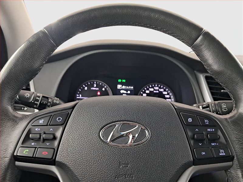 Hyundai Tucson (2015) 2.0 CRDi, 4X4, Automat, Kůže - fotka 29 z 31
