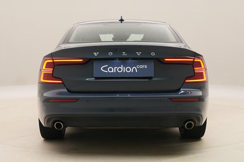 Volvo S60 T4 MOMENTUM AUT  - fotka 11 z 42
