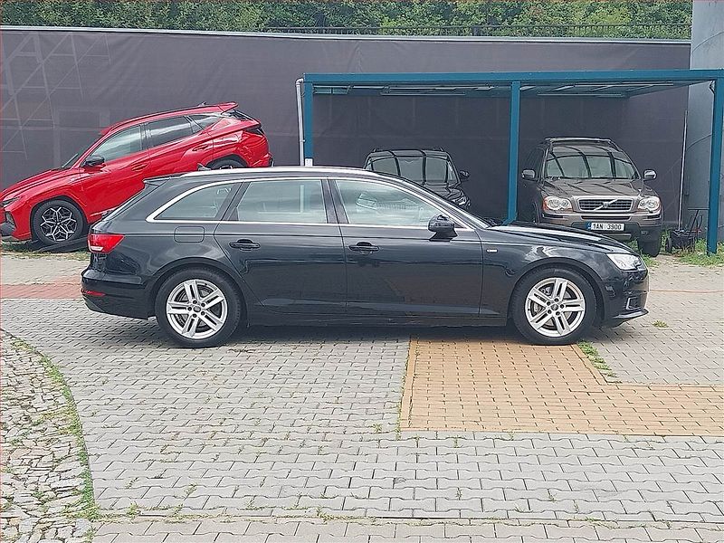 Audi A4 (2018) Sport 2.0 TDI, 4X4, Automat - fotka 6 z 16