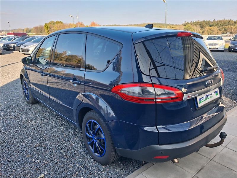 Ford S-MAX 2,0 - fotka 5 z 14