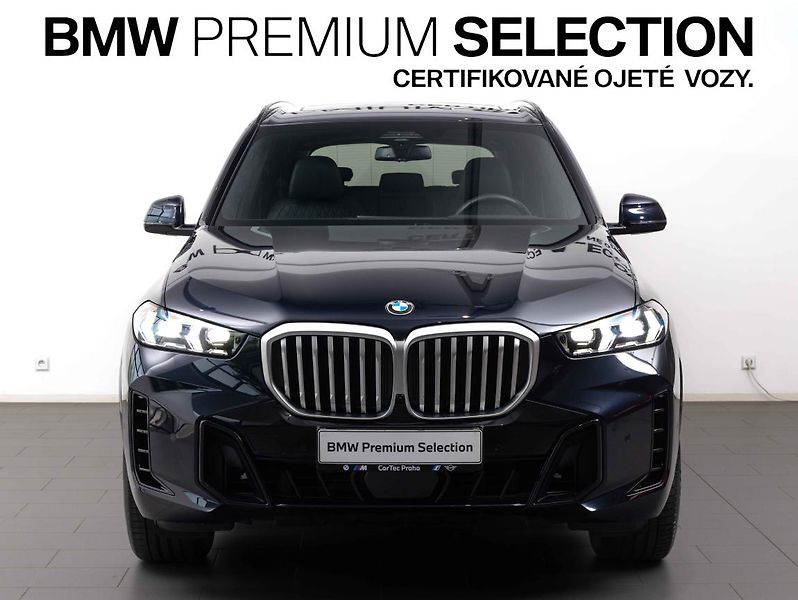 BMW X5 xDrive40d - fotka 2 z 24