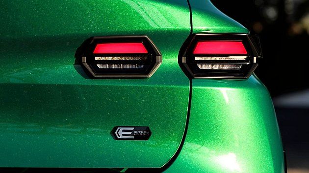 Dostupných modelů s hybridní motorizací na trhu neustále přibývá., zdroj: Se svolením Renault