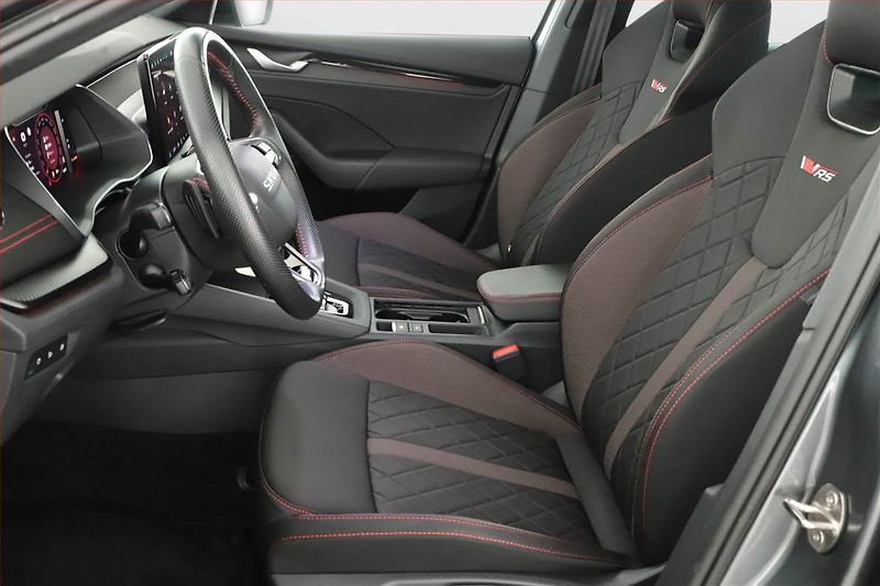 Škoda Octavia (2025) RS 2.0 TSI, RS, Navigace - fotka 7 z 19